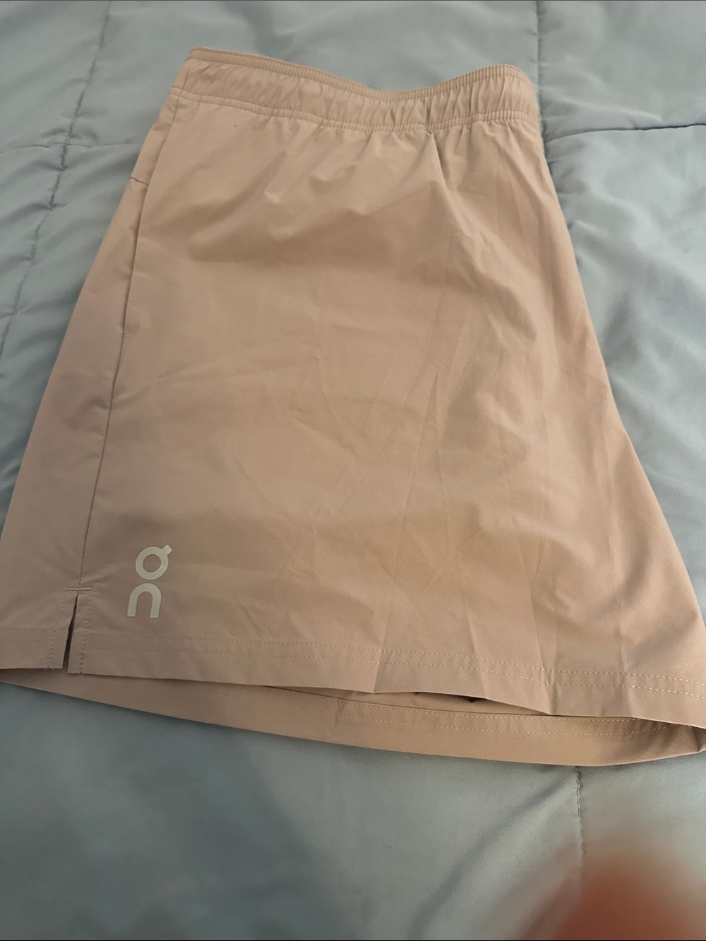 ON Run on Clouds  core shorts Men’s
